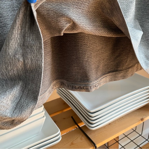 Lululemon Gray Metal Vent Tech Short Sleeve Shirt M - Picture 12 of 15